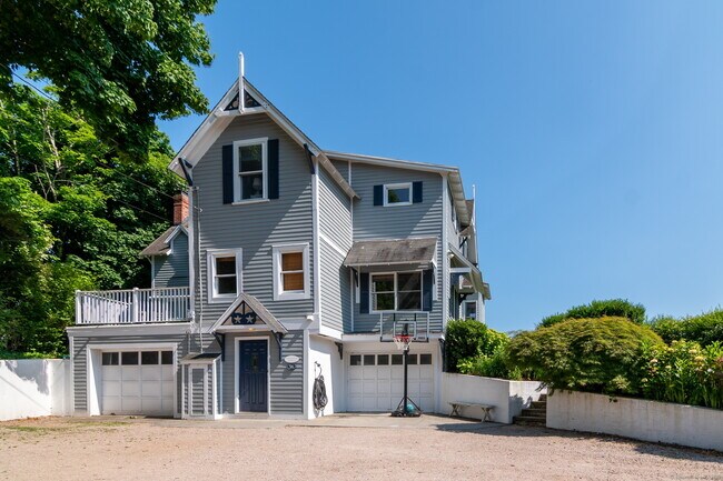 Building Photo - 58 Linden Ave