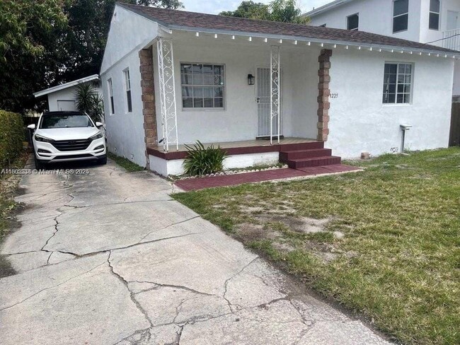 Primary Photo - 1225 NW 45th St