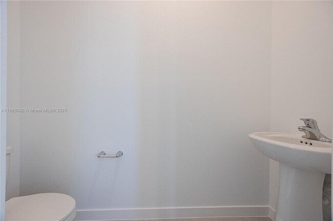 Building Photo - 7064 Channing Ave