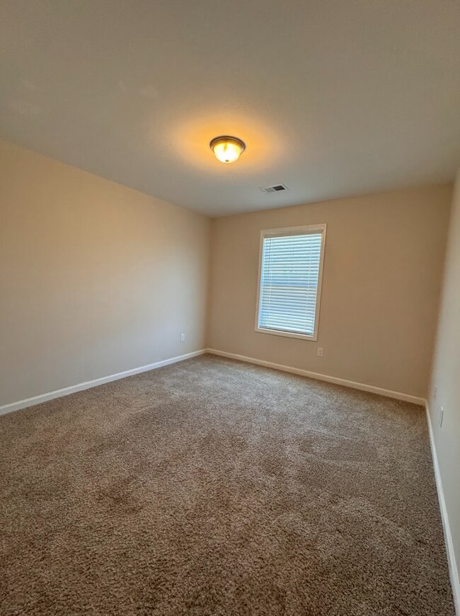 Building Photo - 320 Alameda Ln