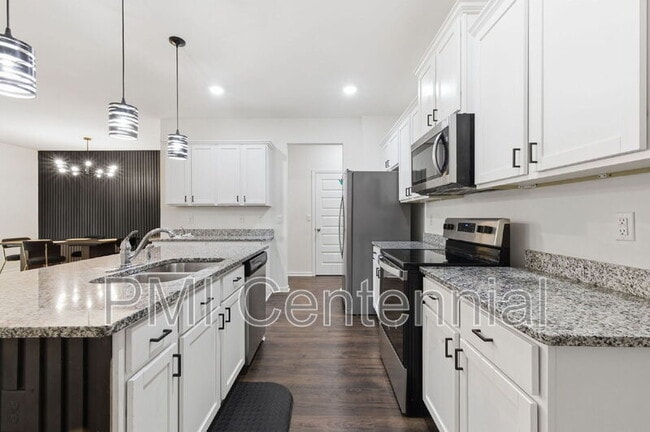 Building Photo - 192 Hampton Cir