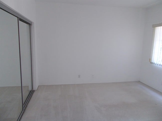 Building Photo - 16912 Sims Lane