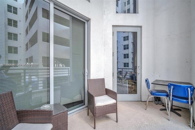 Building Photo - 1830 Radius Dr