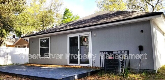 Building Photo - 837 Broxton St