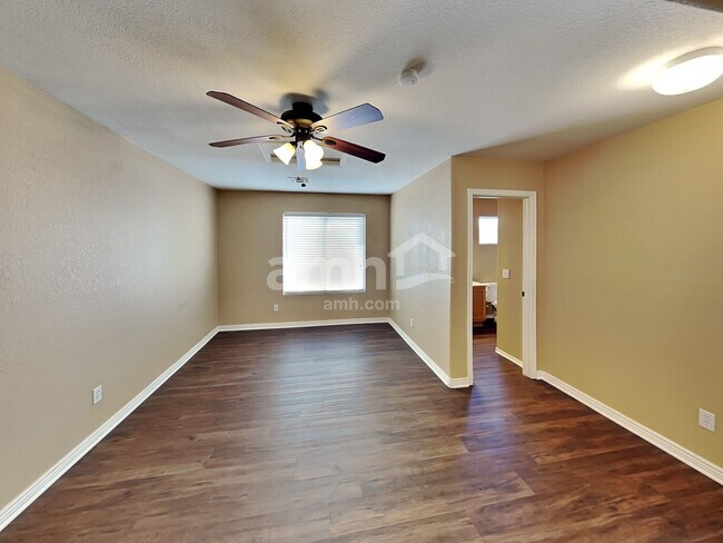 Building Photo - 9318 E Fairfield St