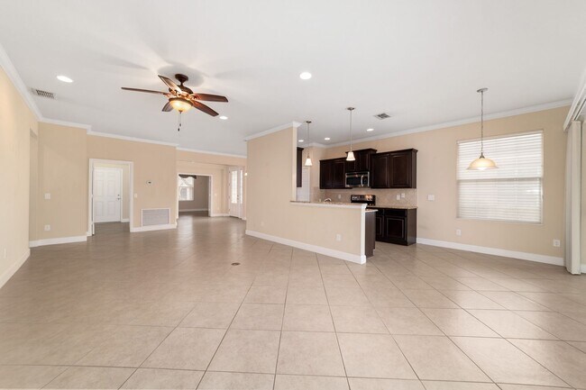 Building Photo - 6606 SW 91st Cir