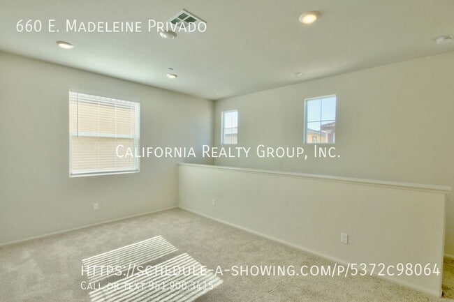 Building Photo - 660 E Madeleine Privado