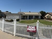 Building Photo - 473 W Deodar Ln