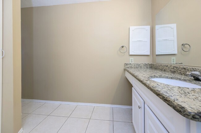 Building Photo - 11110 Grassyglen Dr