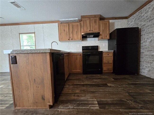 Building Photo - 112 NE 18th St