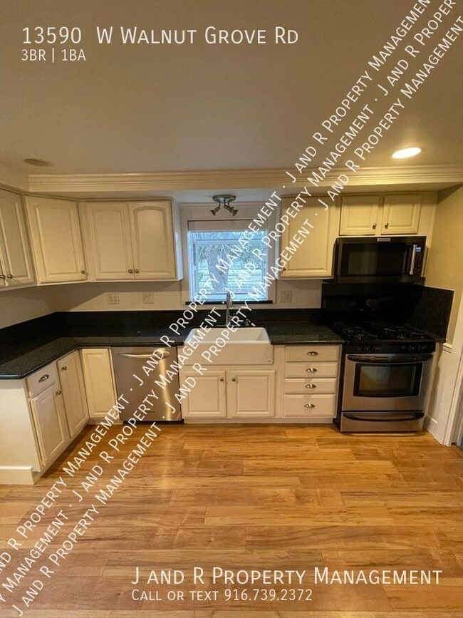 Building Photo - 13590 W Walnut Grove Rd