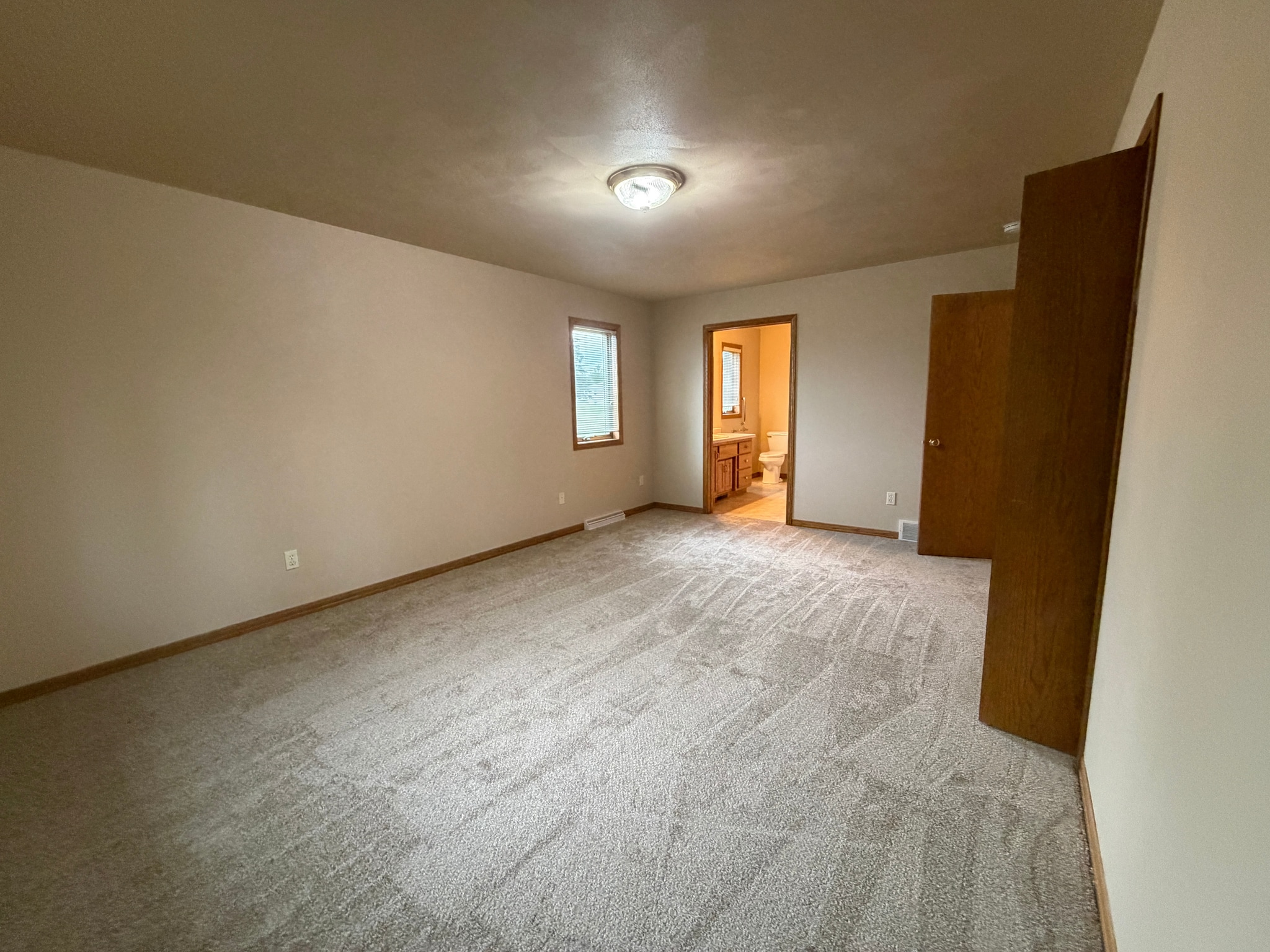Building Photo - 827 Foote St