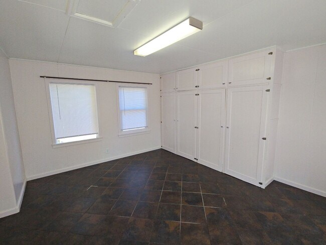 Building Photo - 4BD/2BA Eureka home close to schools, medical services