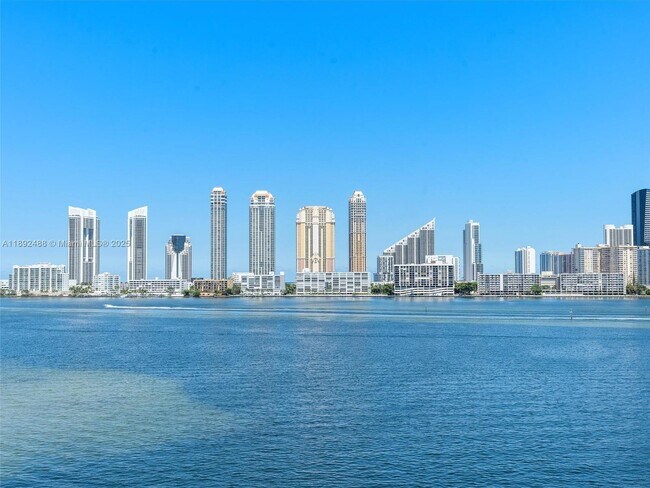 Building Photo - 4000 Island Blvd