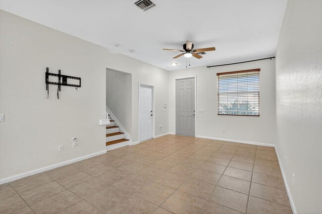 Building Photo - 7458 Sarentino Ln