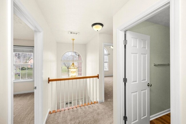 Building Photo - 7028 Sugarplum Rd