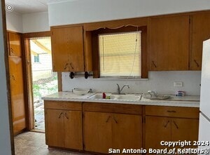 Building Photo - 816 S Austin St