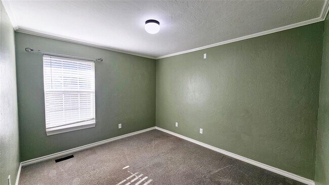Building Photo - 4017 Eaton Pl
