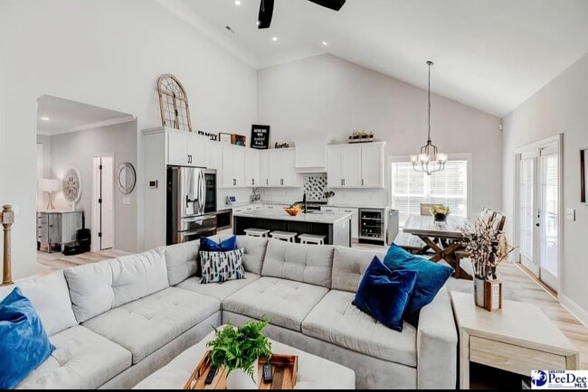 Building Photo - 4008 W Eagle St