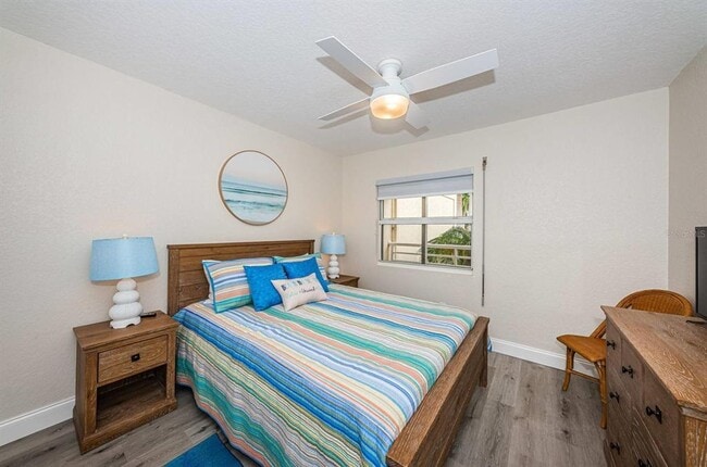 Building Photo - 6105 Bahia Del Mar Cir N