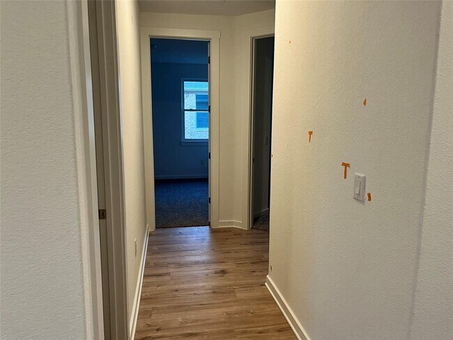 Building Photo - 2012 Bobtail Pass