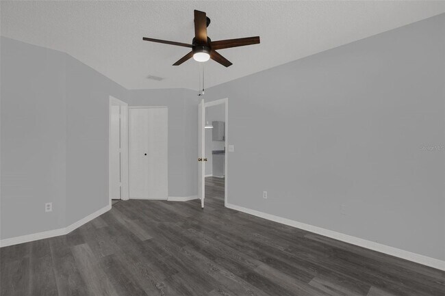 Building Photo - 2508 Grassy Point Dr