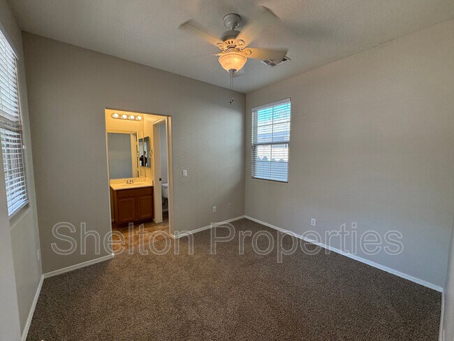 Building Photo - 21060 W Elm Way Ct