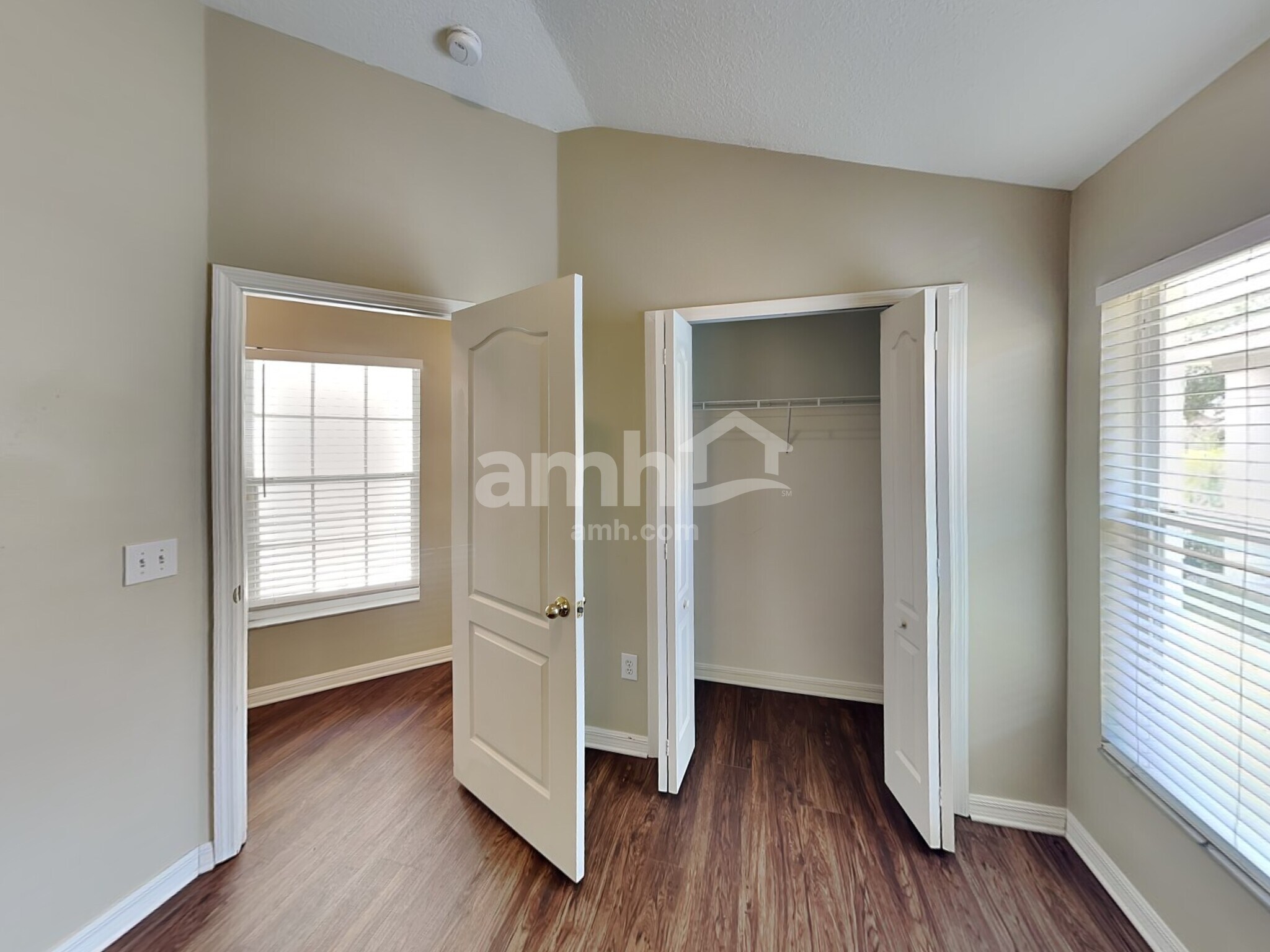 Building Photo - 12828 Standbridge Dr