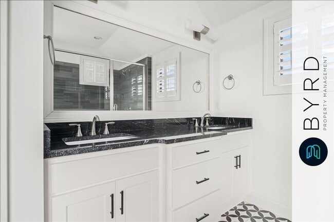 Building Photo - 15506 Amethyst Dr