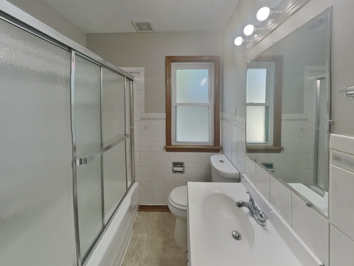 Building Photo - 2080 McKnight Rd N