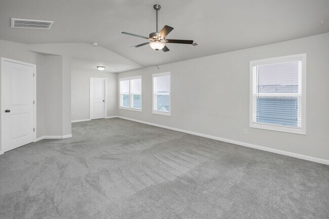 Building Photo - Sophisticated Like-New 4-Bedroom Home with Designer Finishes & Fenced Backyard!