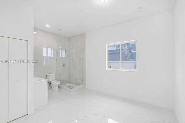 Building Photo - 2419 NW 97th St
