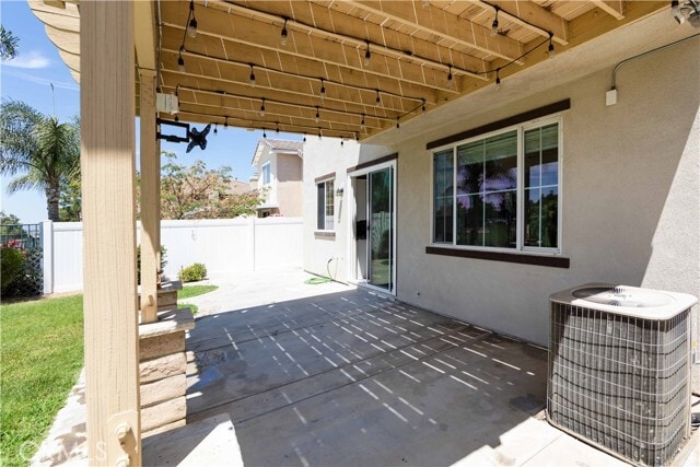 Building Photo - 33117 Eagle Point Dr