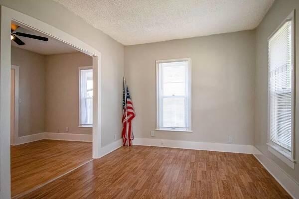 Building Photo - 267 Amelia St