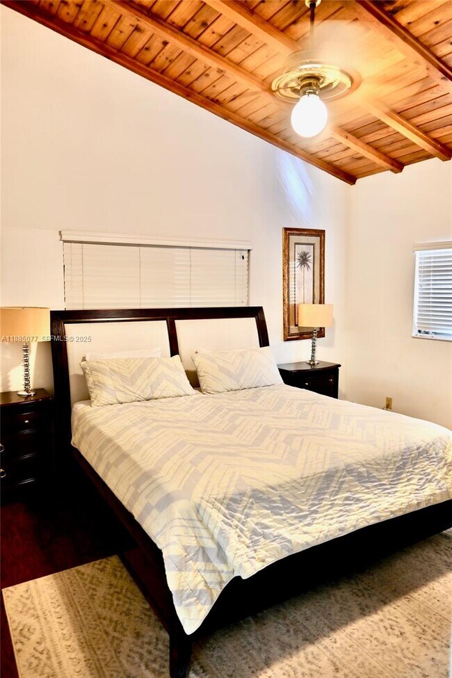 Building Photo - 1104 Washington St