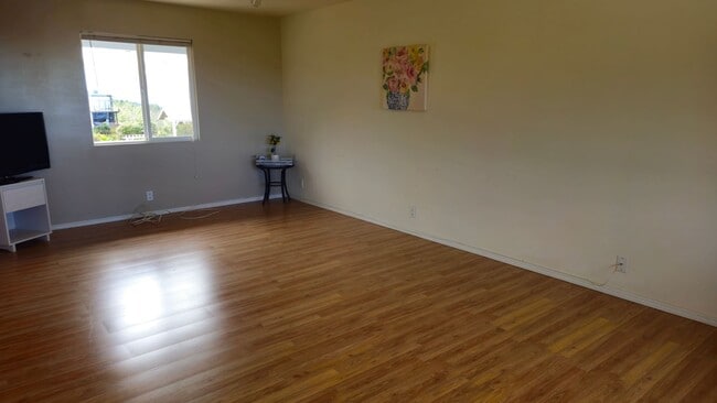 Building Photo - 40 Huina Pl