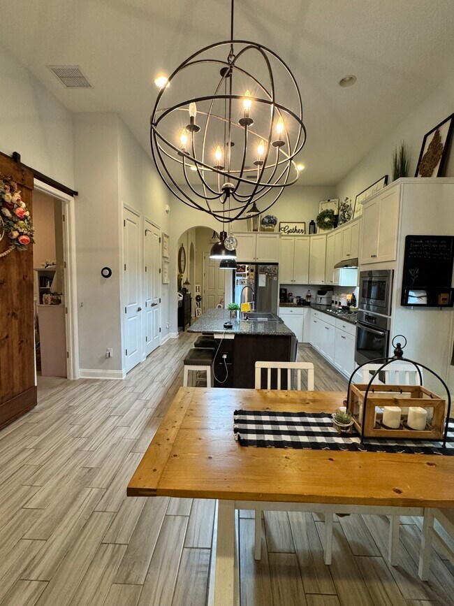 Building Photo - 55 Cortona Ln