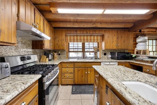 Building Photo - 2712 Tirol Dr