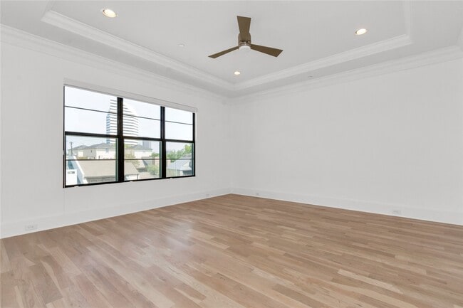 Building Photo - 5735 Winsome Ln