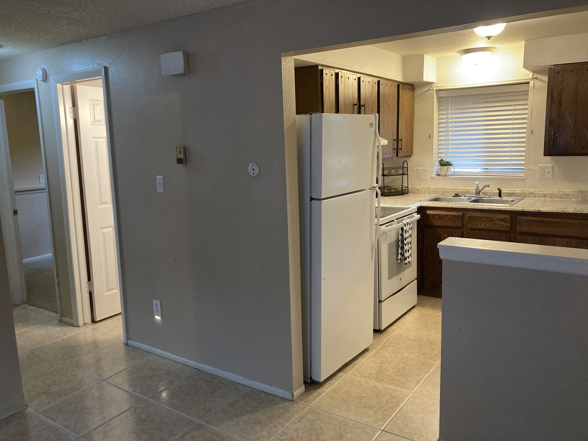 Building Photo - 4715 Scenic Cir