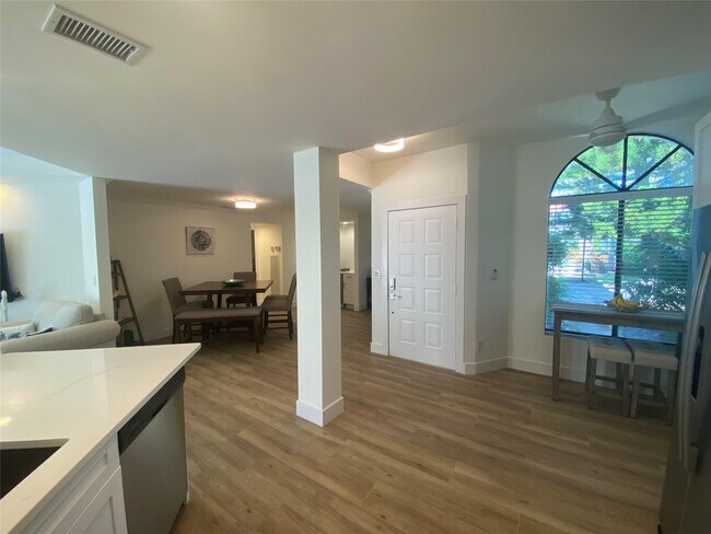 Building Photo - 2286 Anchorage Ln