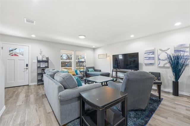 Building Photo - 933 River Rd