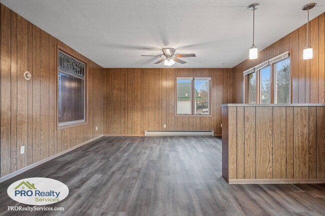 Building Photo - 4 Bedroom Home **50% off February's Rent with a February 2026 Move In**