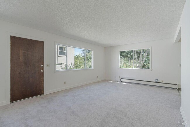 Building Photo - 7321 Bodega Ave