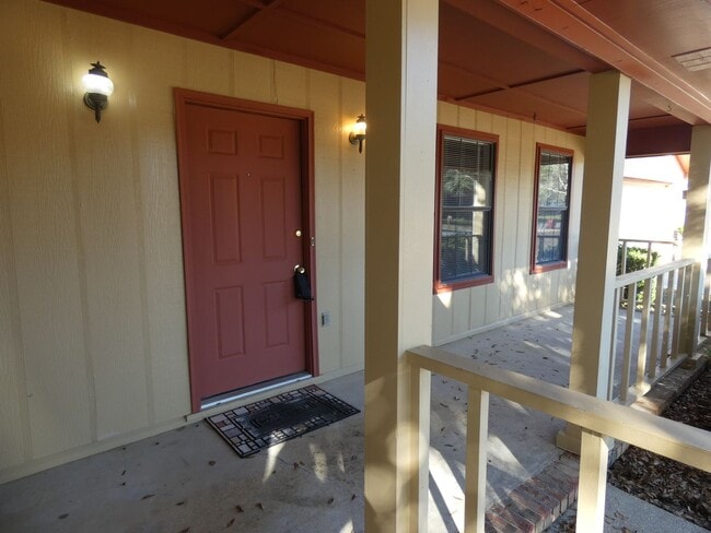 Building Photo - Charming Ranch-Style Home - Pace