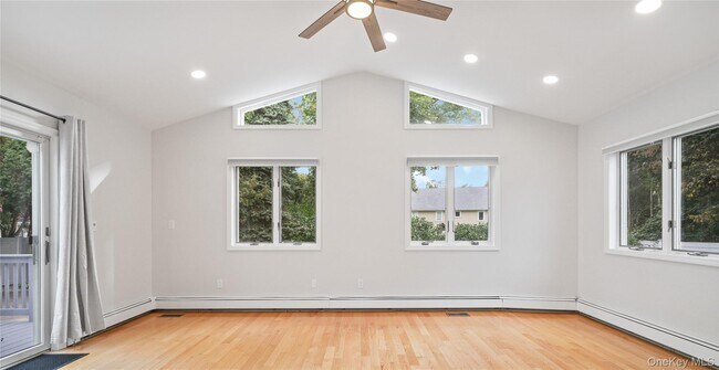 Building Photo - 131 Longfellow St