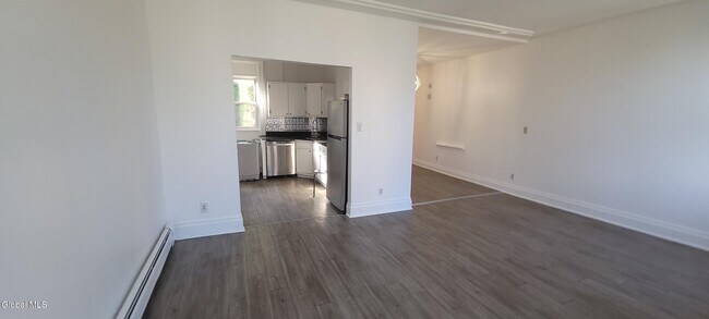 Building Photo - 9 St Joseph's Terrace