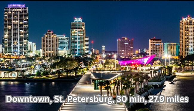 Building Photo - 109 W Hollywood St