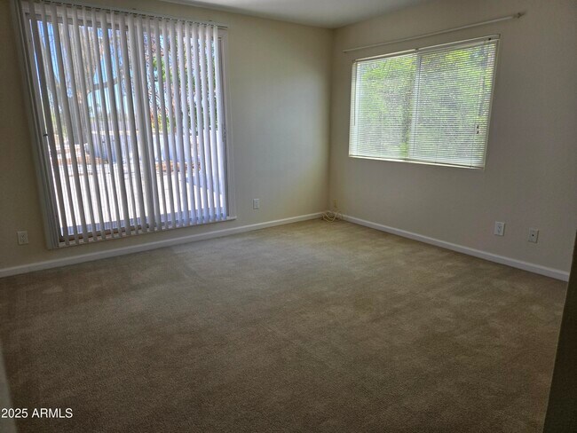Building Photo - 2168 E Minton Dr