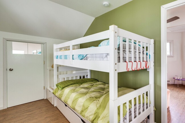 Building Photo - 35831 N Cedar Is